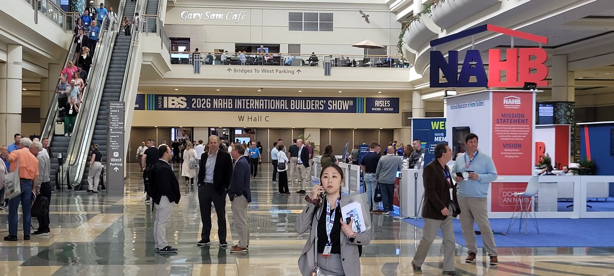 MarwoodLtd's tweet photo. The booth is dialed in, the energy is high, and we’re looking forward to meeting people from across the industry at the @IntlBldrsShow. #IBS2026 #marwoodltd #capecodsiding https://t.co/bNkiZZVjxn