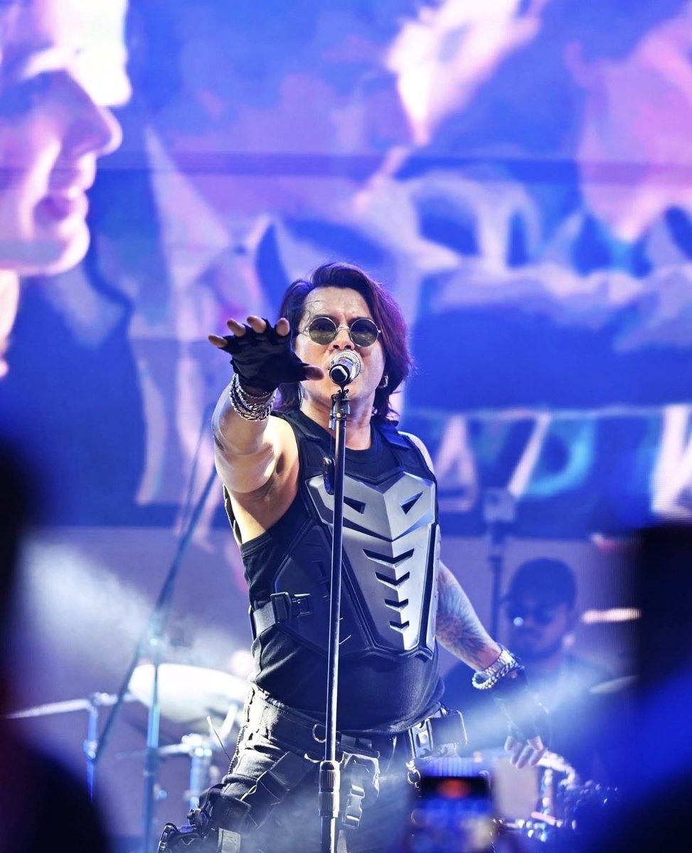 2Blue • Hard Rocker • Hit Maker tweet media