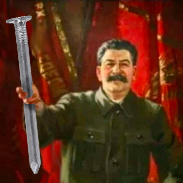 <a href="/Mises_Brasil/">Instituto Mises Brasil - IMB</a> Pra vocês verem como o comunismo é terrível uma velhinha queria pregar o quadro com a foto de Lenin na parede da sua casa mas estava faltando pregos em Moscou aí Stalin apareceu e puxou um prego comicamente grande de seu sobretudo