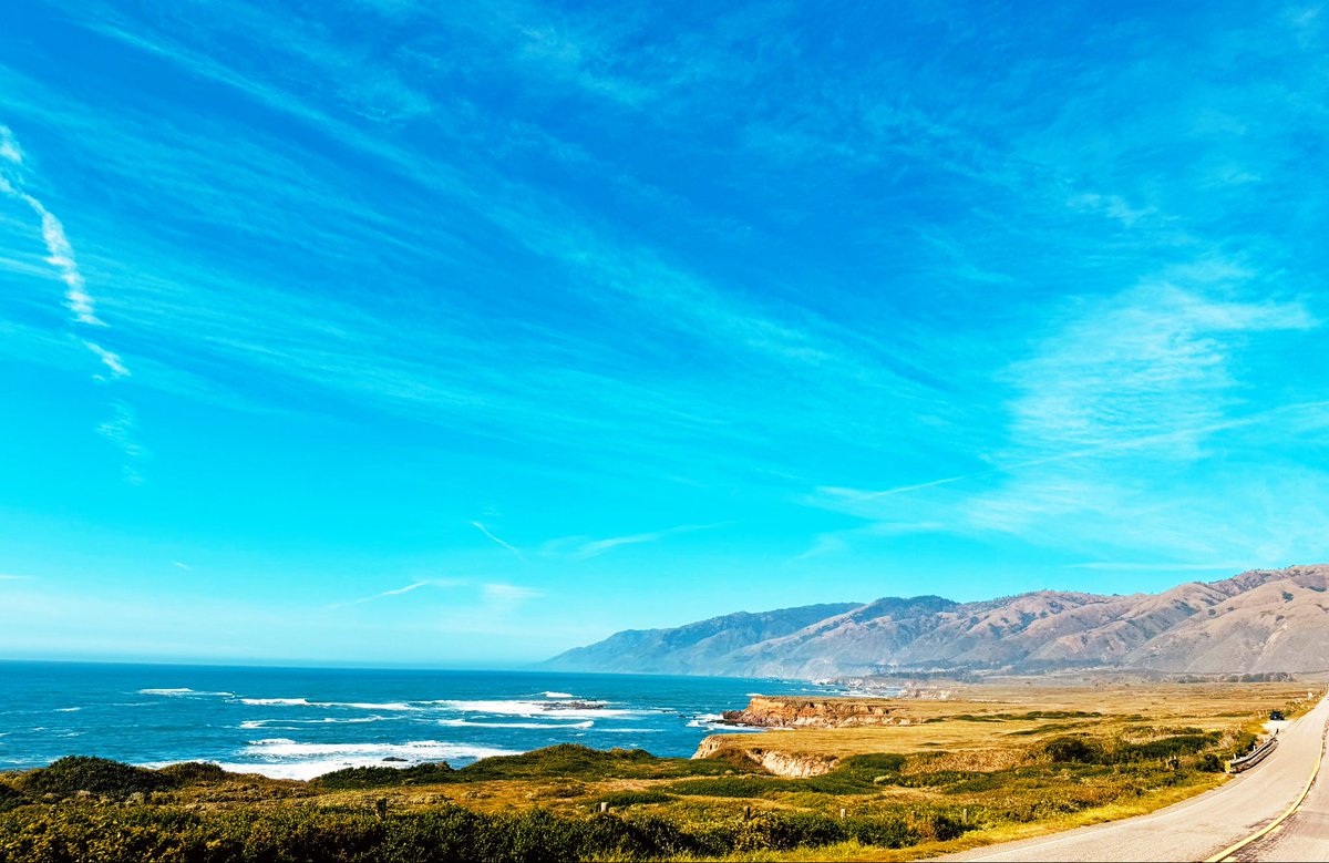 WildDevice's tweet image. The beautiful drive along the California Coast line. Highway 1 from Cambria to Monterey a drive that may take longer than the 101 but worth every turn of ocean waves crashing against the rocks. You may even see zebra, antelope, and even elephant seals
#photography #NatureBeauty
