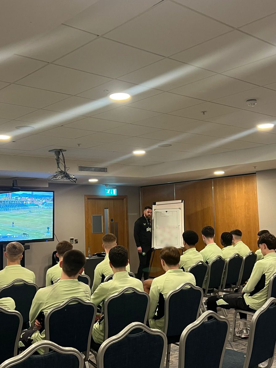 Mark Connors tweet media