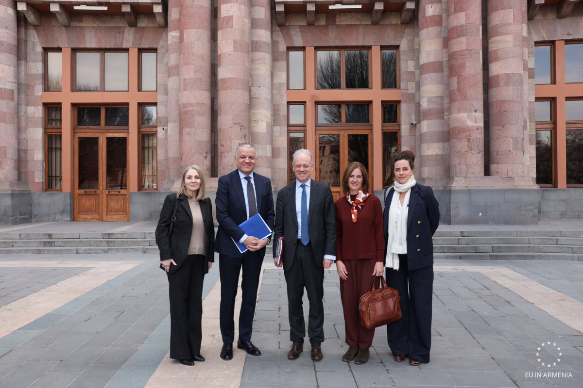 I visited Yerevan ahead of the first 🇪🇺–🇦🇲Summit.

We discussed the implementation of our Strategic Agenda, focusing on connectivity, &amp; reaffirmed support to the Crossroads of Peace initiative.

Looking forward to working with🇦🇲to deliver the 🇪🇺 Resilience and Growth Plan.