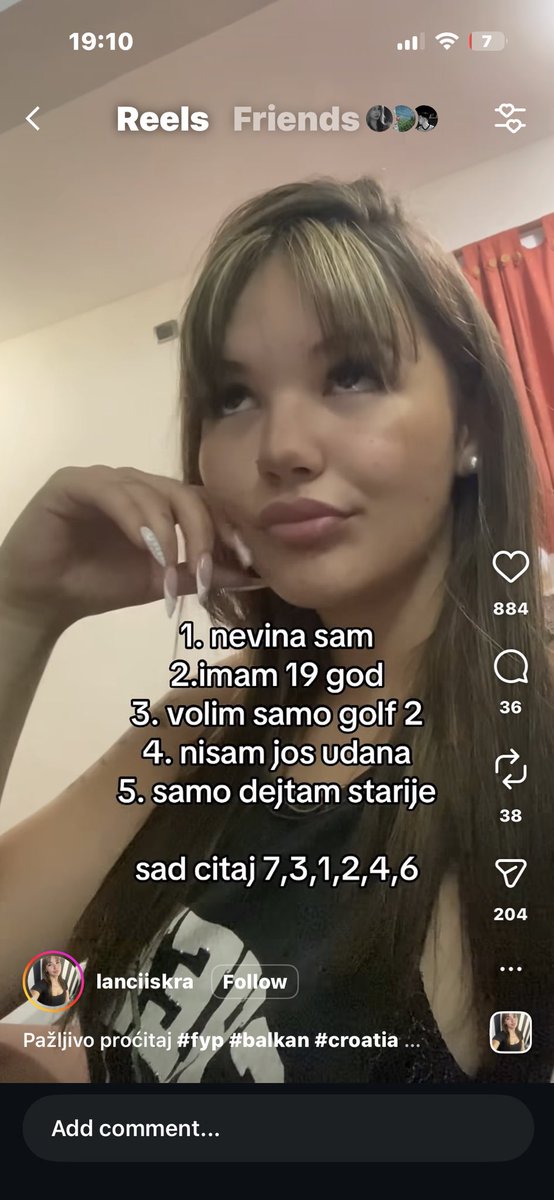 нина tweet media