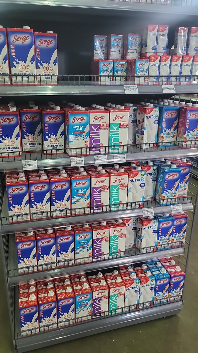 RomiiiDon's tweet photo. Lactose free all day everyday 😋.  Haven't tried the almond yet https://t.co/Y7oLOddrC0
