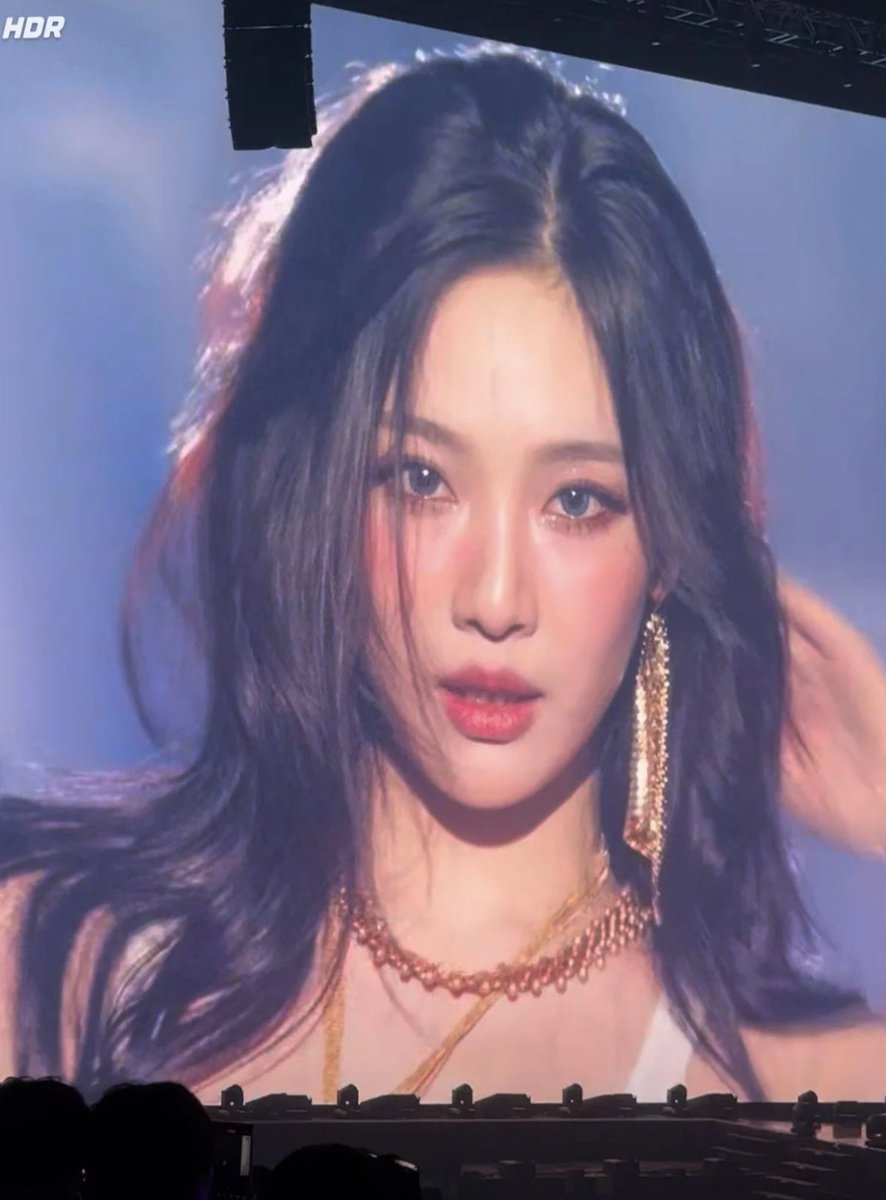 宁艺卓 tweet media