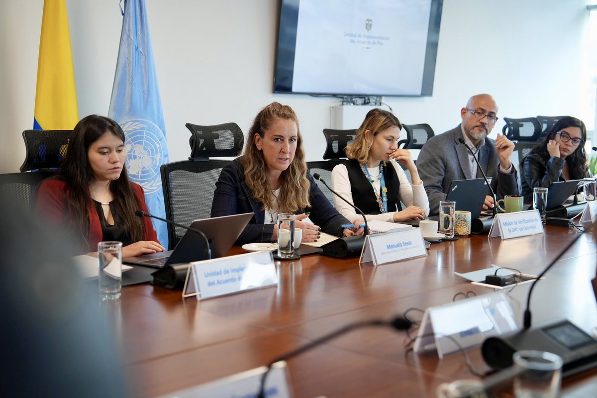 MisionONUCol's tweet image. Facilitamos sesión extraordinaria de la Instancia Tripartita de Protección y Seguridad #ITPS, en la que Gobierno y firmantes de paz avanzaron en un Plan Específico de Protección y Seguridad Territorial para El Tarra, Teorama, Hacarí y zonas aledañas en #NorteDeSantander. 🧵