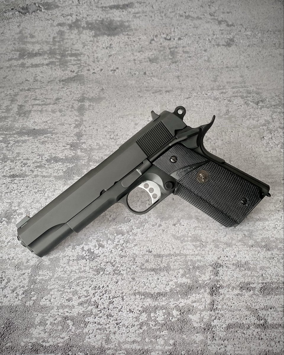 ValorPrecision's tweet photo. VP MEUSOC v2 
New Build/Enhanced 

New Build on a Caspian Arms frame/slide with a BarSto Precision NM barrel 45ACP. This MEUSOC features factory reproduction parts/controls, enhanced/HD internals, and match grade FCG all hand fitted and precisely tuned to a tactical match setup. https://t.co/bM69Cg4gde