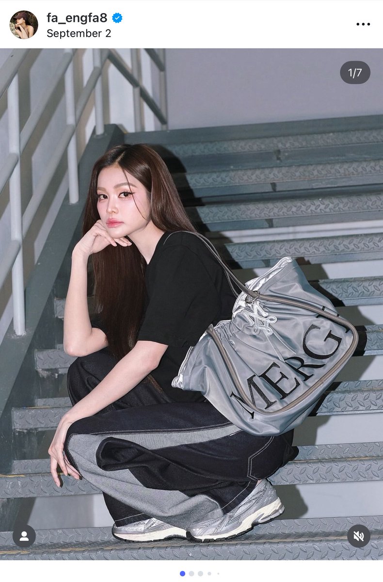 🎀กระเป๋า Merge A day bag Nylon Large &amp; micro 
มีเครดิตส่งของ 60 บ้านแน้วค่า📮)
◟✩🐰 แมสได้ต้นทางพระราม3 ค่า🛵
🌷ใบใหญ่ 
เทา 3,590.-
ชมพู 3,590.-
🌷ใบเล็ก
ชมพู 2,590.- 
#merge #mergeofficial #mergeofficialส่งต่อ