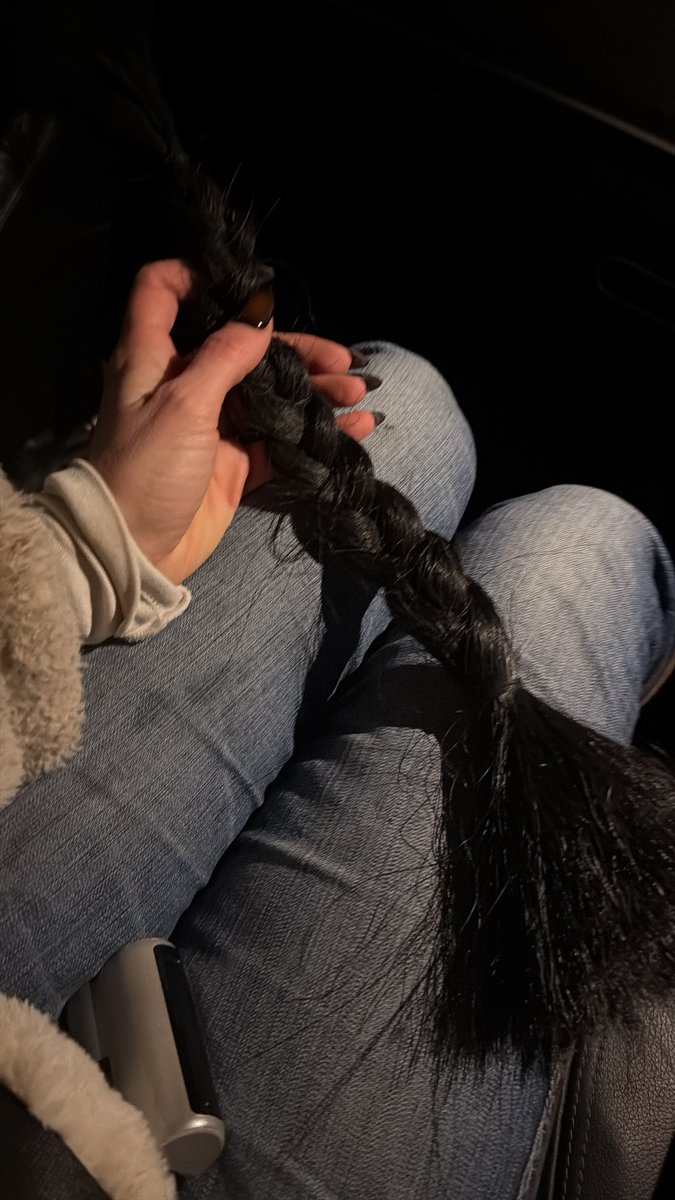 Miss Tess tweet media