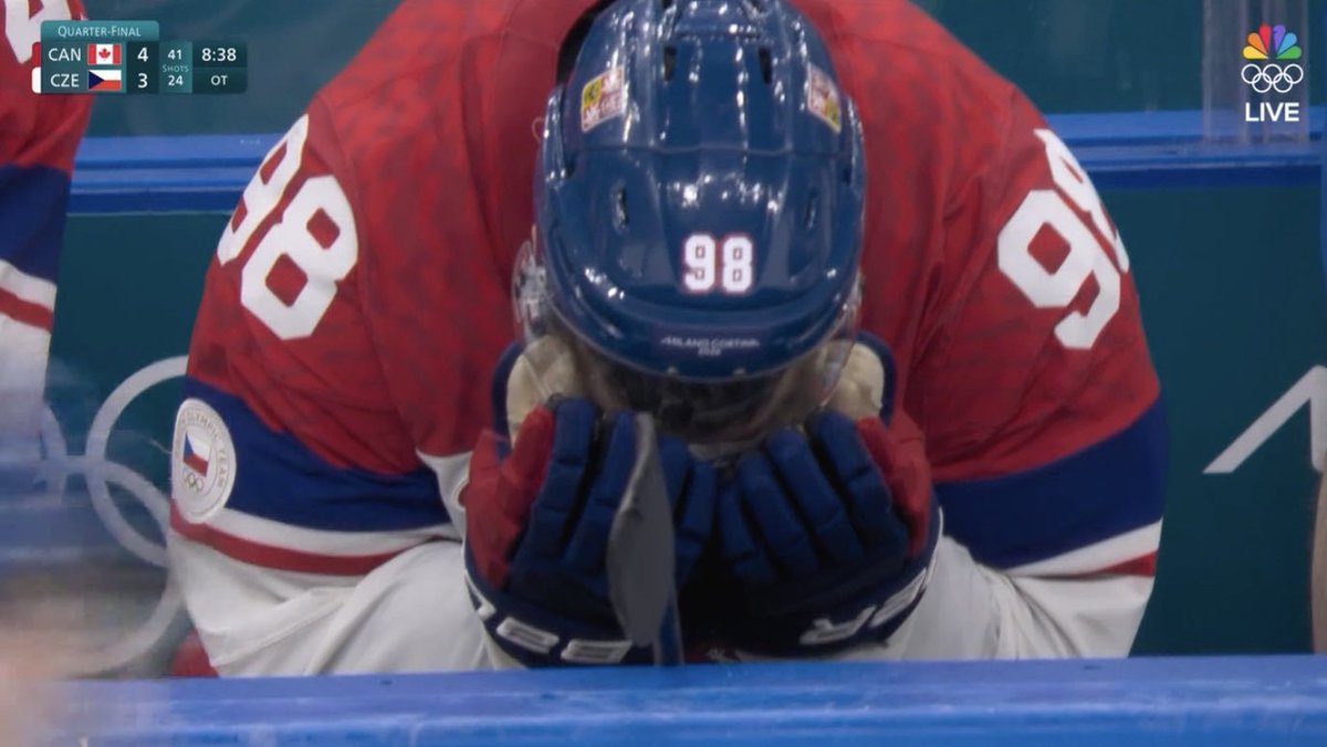 AvsCanesFan's tweet photo. My heart is breaking💔 for Neci right now. 😭
#GoAvsGo https://t.co/hRSDSUOYml
