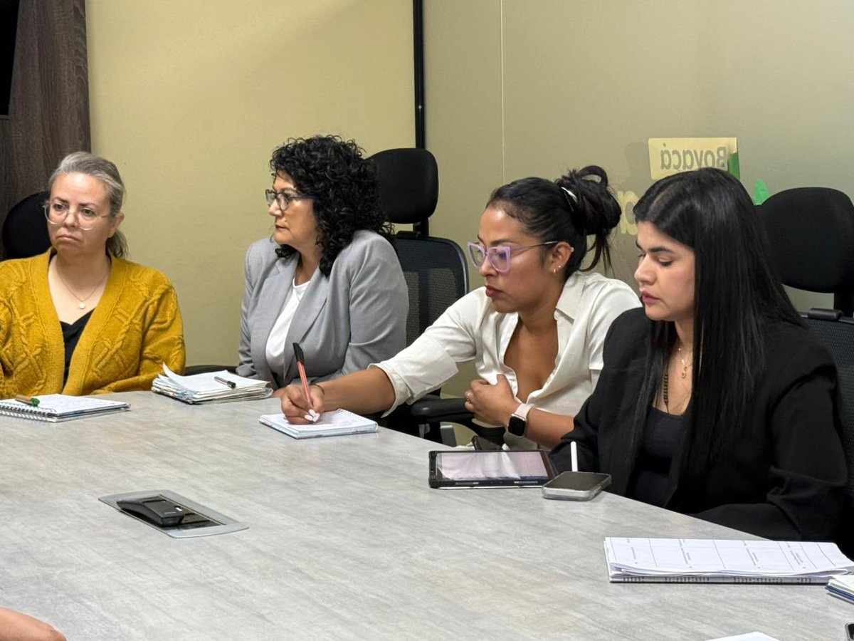 Hoy estuvimos con la <a href="/santotomastunja/">Universidad Santo Tomás - Seccional Tunja</a>, quienes nos presentaron su estrategia Living Lab, un modelo que articula academia, sector público y privado para co-crear soluciones innovadoras.

Un espacio de diálogo para conocer retos, identificar oportunidades y construir alianzas.