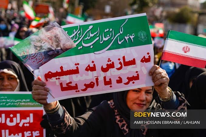 arbabkohestan's tweet photo. یکی عده دیگه میرن شعار میدن و جنگ میخوان اونوقت فحش و توصیه اش نصیب ما مردم هیچ کاره میشه. https://t.co/yMJ8GlIw8A