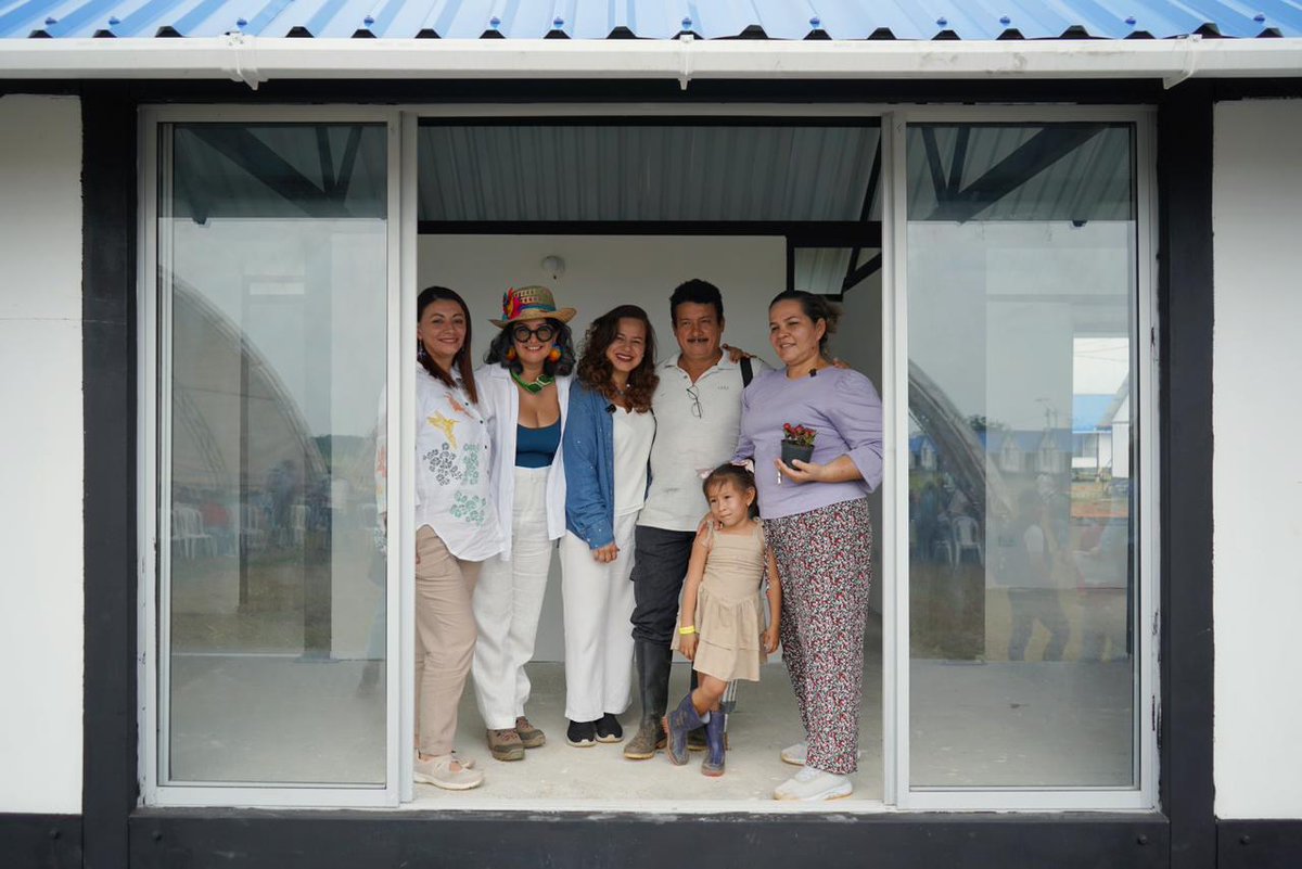 “El Gobierno de <a href="/petrogustavo/">Gustavo Petro</a> está comprometido con la implementación del Acuerdo de Paz, pero vamos más allá: buscamos la transformación real y efectiva de los territorios marginalizados no solo por la guerra, sino por un modelo de desarrollo económico excluyente”: <a href="/AlejamillerR/">Alejandra Miller R</a>