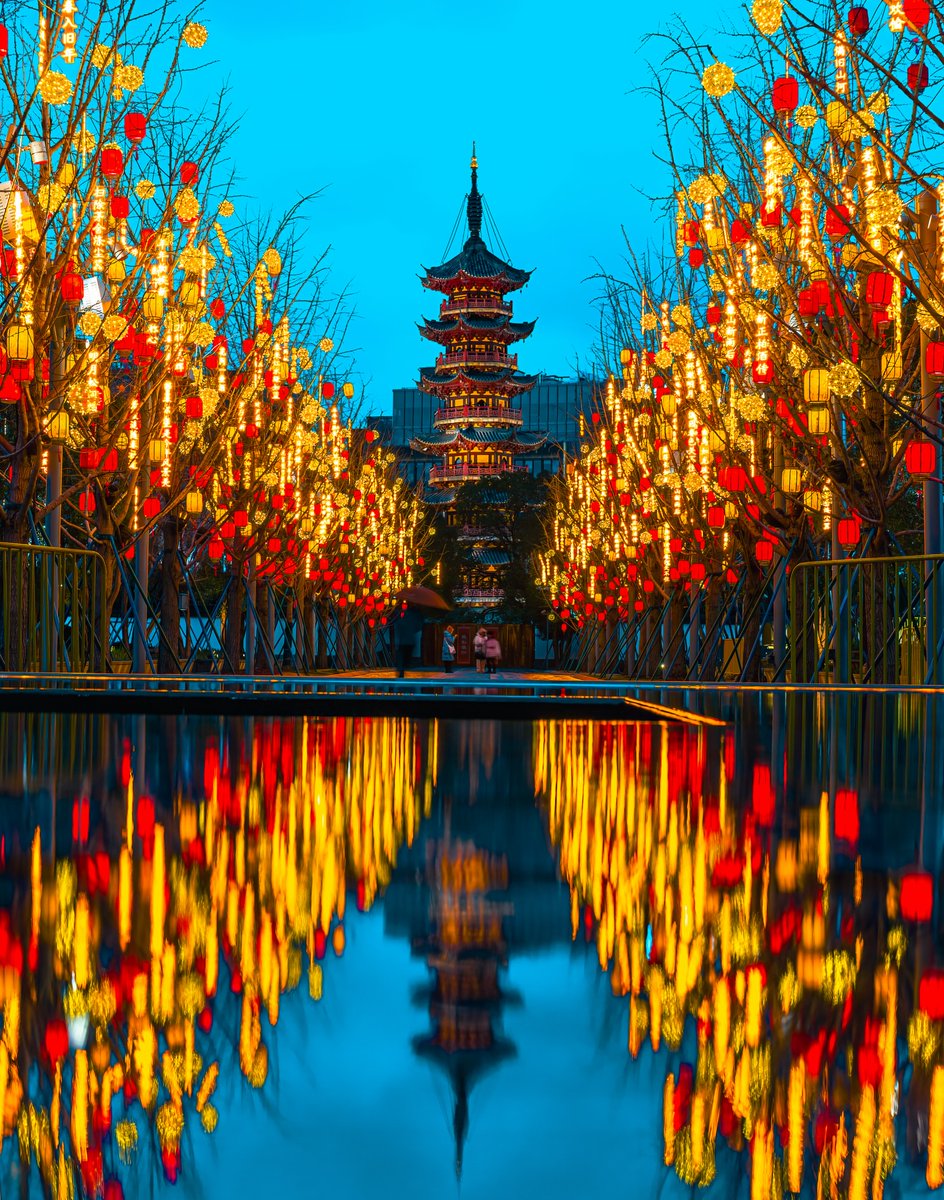CityScapesNC's tweet photo. China 🇨🇳 https://t.co/3JQhBgqHQ1