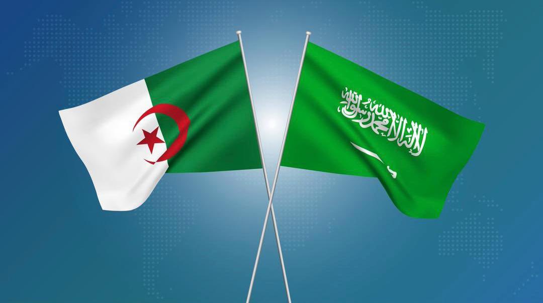 اتقدم بأصدق التهاني والتبريكات للشقيقة #الجزائر قيادة وشعباً بمناسبة حلول شهر #رمضان  المبارك، وأسأل الله أن يتقبل منا ومنكم صيامه وقيامه. 🇸🇦🇩🇿
وكل عام وانتم بخير.