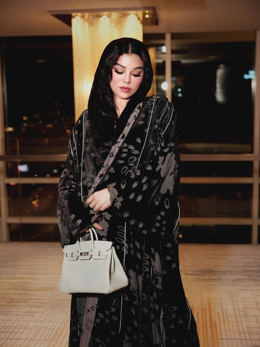 HAIFAHOLICS ™ tweet media