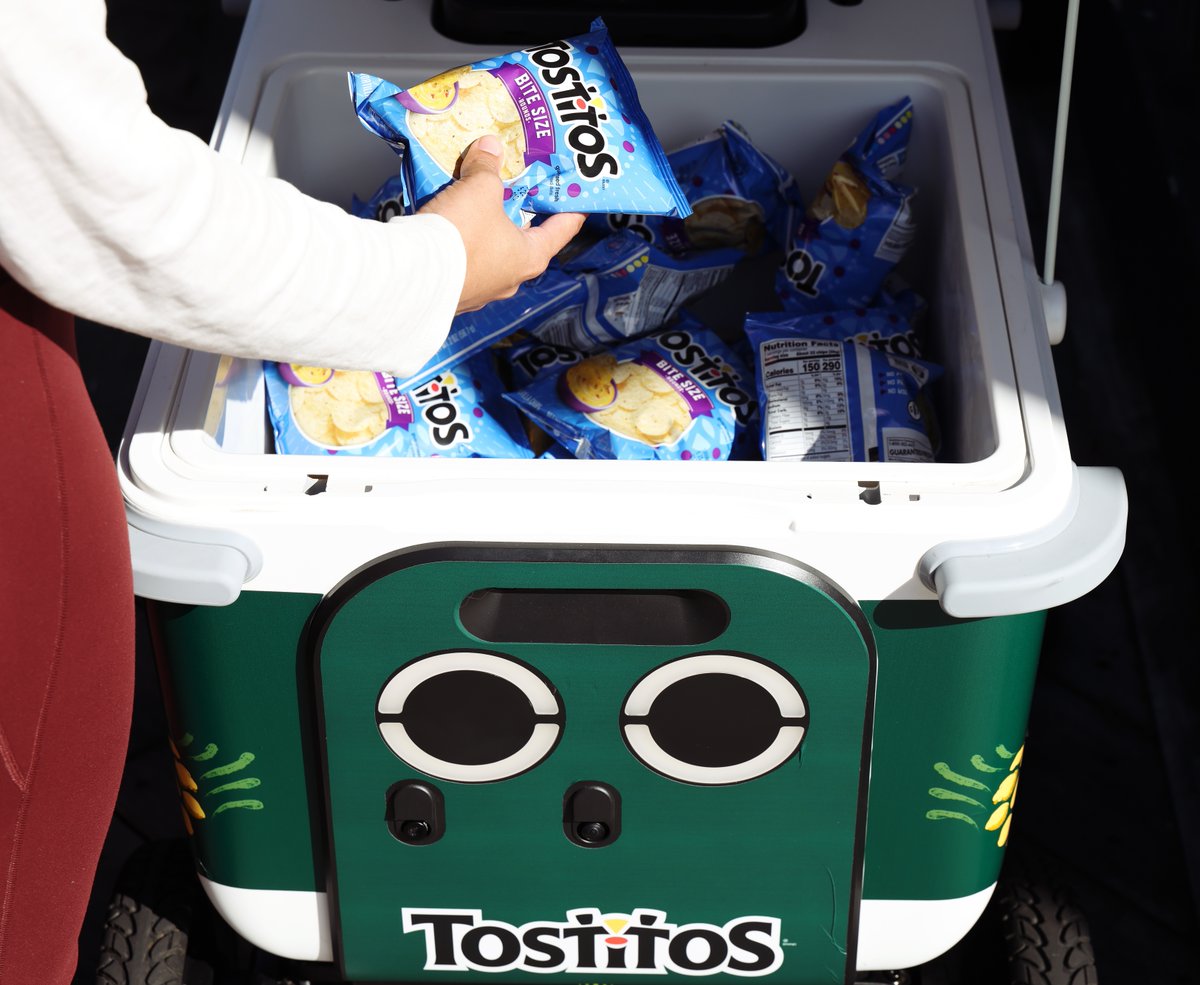 Serve Robotics tweet media