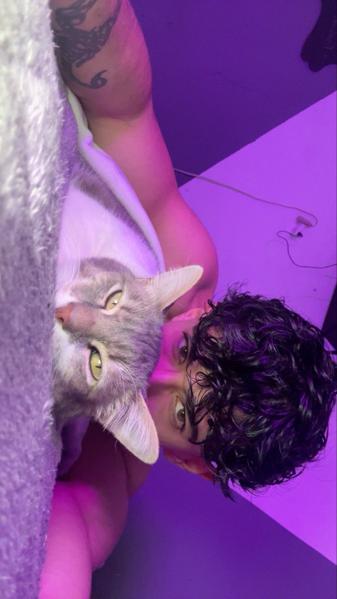 gxred_xstr tweet media