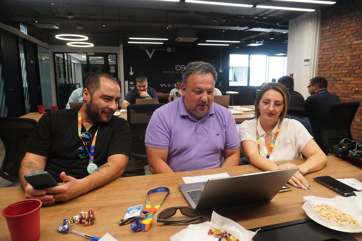 Seguimos fortaleciendo nuestro trabajo interno para prepararnos responsablemente ante el futuro traspaso, mediante jornadas colaborativas centradas en la elaboración de requerimientos y en la revisión y monitoreo del Plan Anual de Compras.