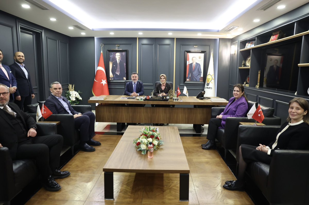 📍Adana

AK Parti Adana İl Başkanlığımızı ziyaret ederek İl Başkanımız Sn. Tamer Dağlı ve dava arkadaşlarımızla bir araya geldik. 

Adana’da yürüttüğümüz çalışmaları, devam eden yatırımları, Aile ve Nüfus On Yılı planlamalarımızı istişare ettik.  

Eser ve hizmet siyasetiyle