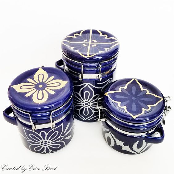 etchallcreme's tweet image. Upcycle your kitchen canisters with some new etchings. Design by Erin Reed
#kitchen #jars #etchall #etchingcream #etchingcreme #glassetching #project #diy