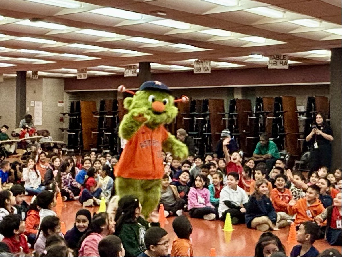 Ms. Bailey tweet media