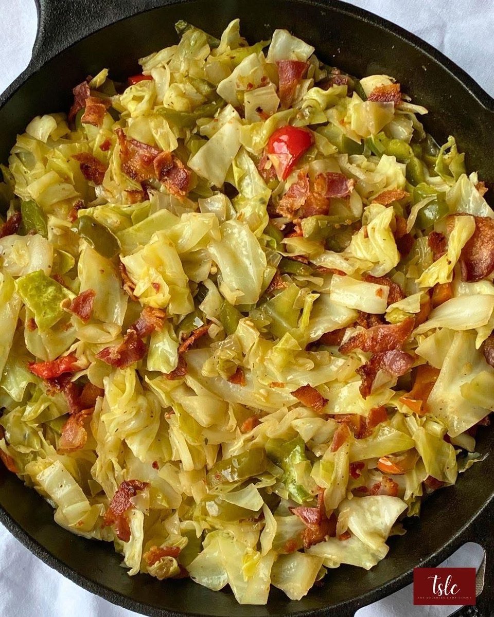 SouthLadyCooks's tweet photo. Recipe➡️ https://t.co/bLK94XJLpt
This Southern style cabbage is perfect for a busy weeknight and it’s so easy and delicious with cornbread. #Cabbagerecipes #easymeals https://t.co/MYjoJcyJpk