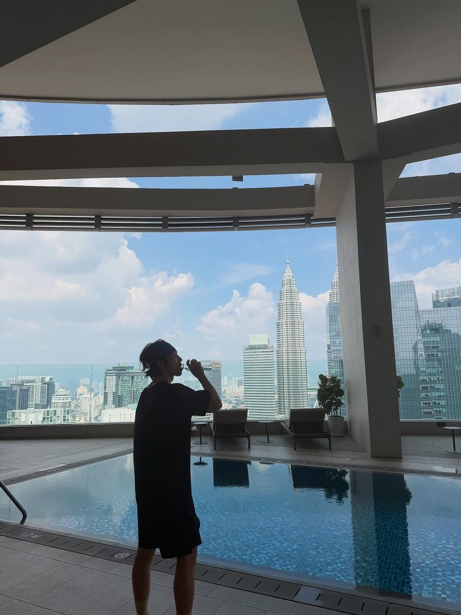 2026.02.18 H a R u ~ leedonghae IG

💙♥️💚🩷
2/3

#동해 #DONGHAE 
#SuperJuniorDnE #슈퍼주니어DnE 
#SUPERJUNIOR #슈퍼주니어