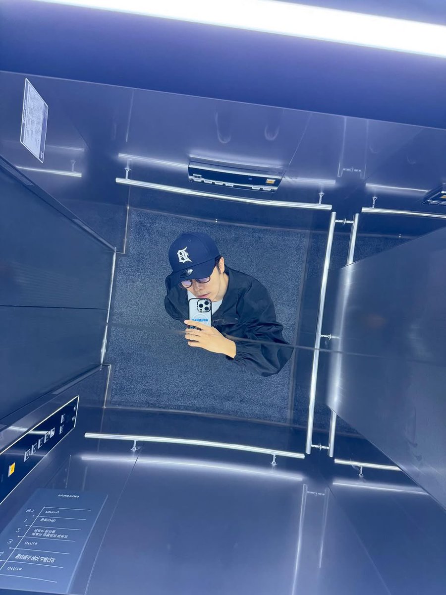 2026.02.18 H a R u ~ leedonghae IG

💙♥️💚🩷
3/3

#동해 #DONGHAE 
#SuperJuniorDnE #슈퍼주니어DnE 
#SUPERJUNIOR #슈퍼주니어