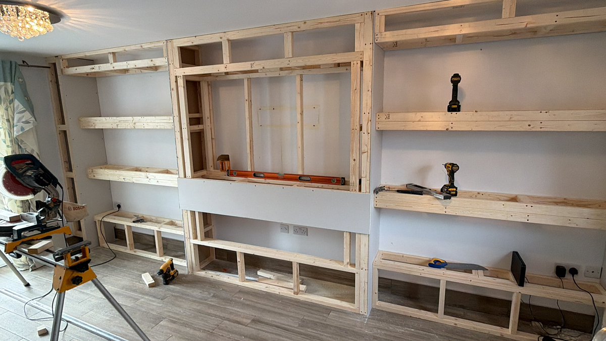 Steve Lewis tweet media