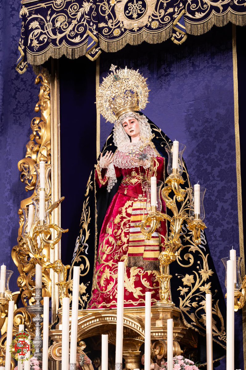 CULTOS | Altar de cultos en honor a Nuestra Señora del Subterráneo Reina de Cielos y Tierra.

📷 <a href="/lselvatico/">Luis Selvático</a>