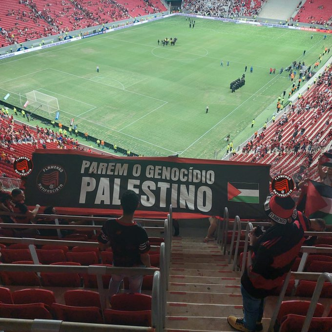 Antifa_Ultras tweet media