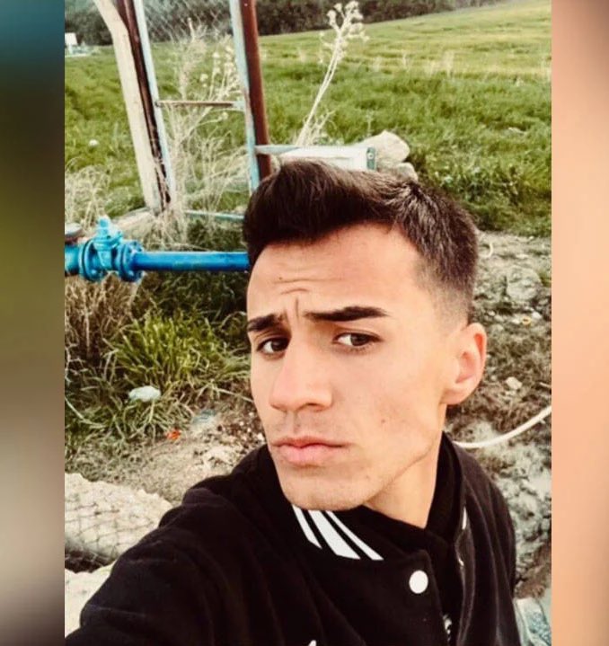 Adana'da şalgam suyu üretimi yapılan Doğanay Şalgam'a ait tesiste havuç yıkama ve doğrama makinesine düşen 22 yaşındaki işçi Sami Can hayatını kaybetti...

(DHA)