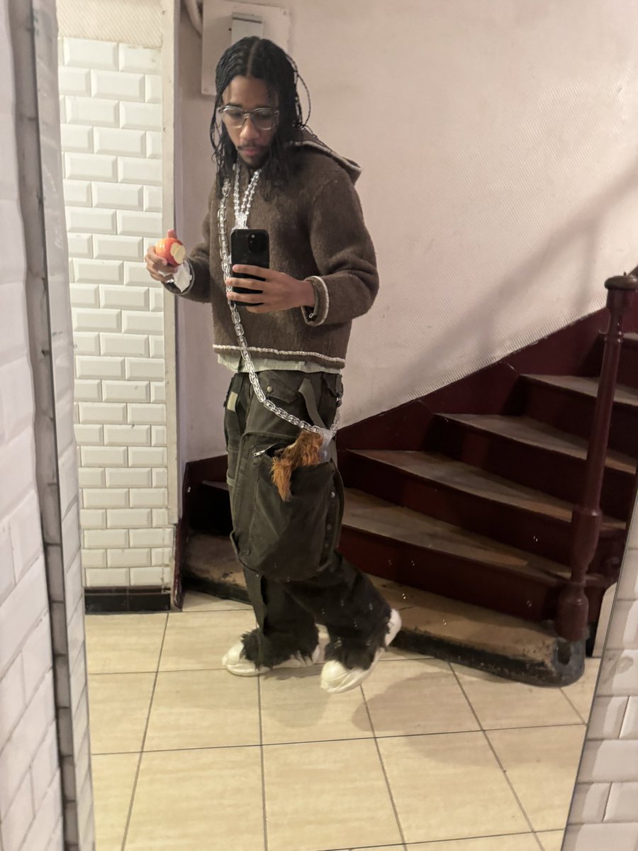 kristopher kites. tweet media