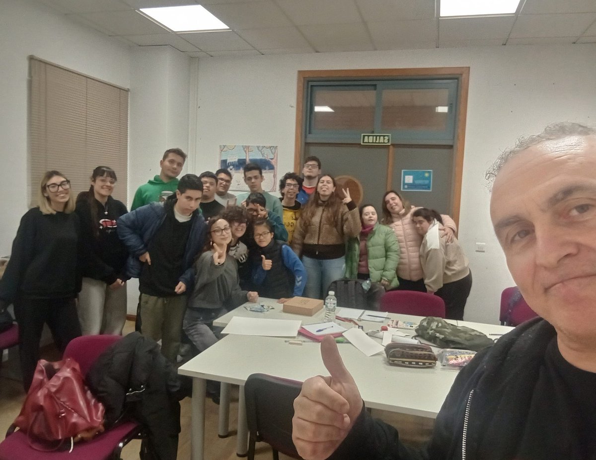 Título Propio TAEC UMA tweet media