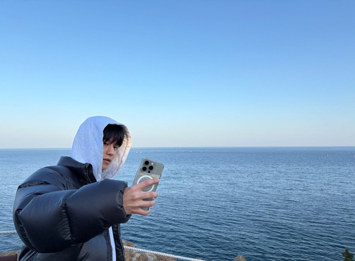 seungmechitas's tweet image. busco amistades !!!
          
  𖤐 she/ 🇨🇴/ 17 

    #kpoptwt  % #stantwt 

stan: skz
 
interactúo mucho :33 m da igual el fandom solo k no rebajen a mis favs 

♡ / ↻ para ser mutualsss