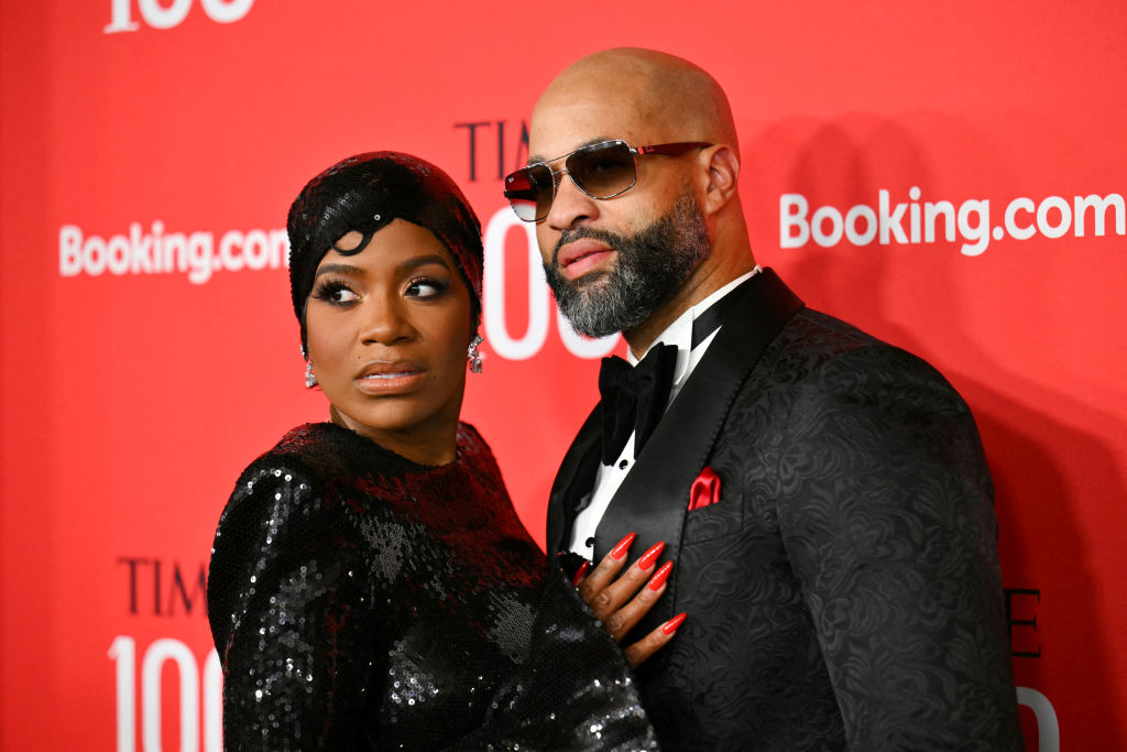 Fantasia Gets a Surprise Valentine’s Proposal From Husband Kendall Taylor trib.al/UWLcT3j