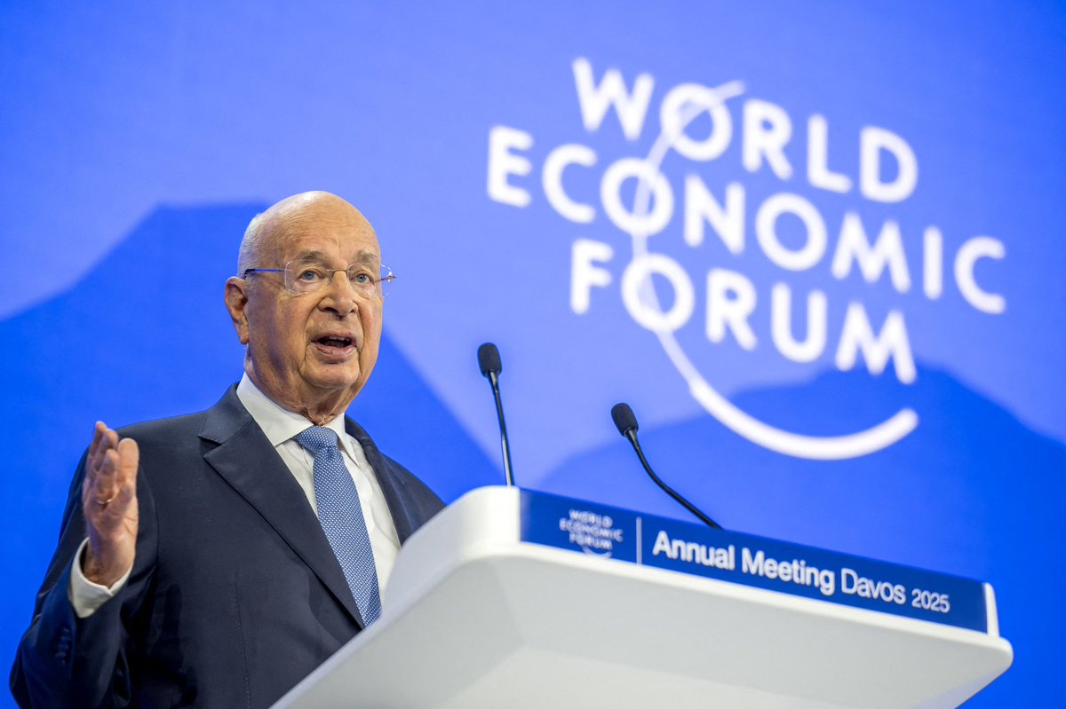 NoToDigitalID's tweet image. 🚨NEW: Former president of the World Economic Forum, Klaus Schwab- 

“Ultimately, we want a fusion of our biological and our digital identities."