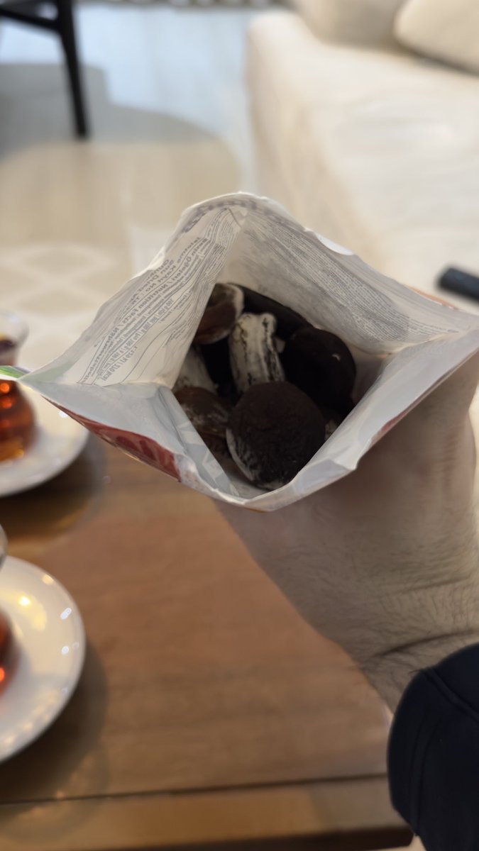 nuhiyyu's tweet photo. @Goldharvest_tr merhaba iyi akşamlar ramazanımız şansızlıkla başladı yardımcı olur musunuz? 🙏 ürünü yeni açmamıza rağmen ve skt si 13/05/2026 rağmen böyle bir durumla karşılaştık. ürün parti no 13 4 0530 https://t.co/nh3Ee6Fbqy