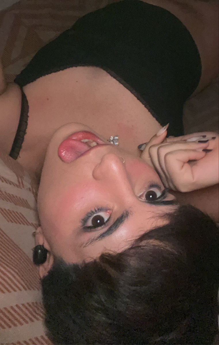 Leiis Femboy tweet media