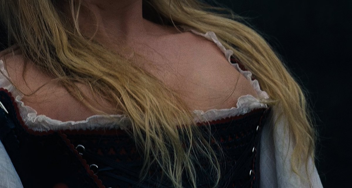 screencaps tweet media