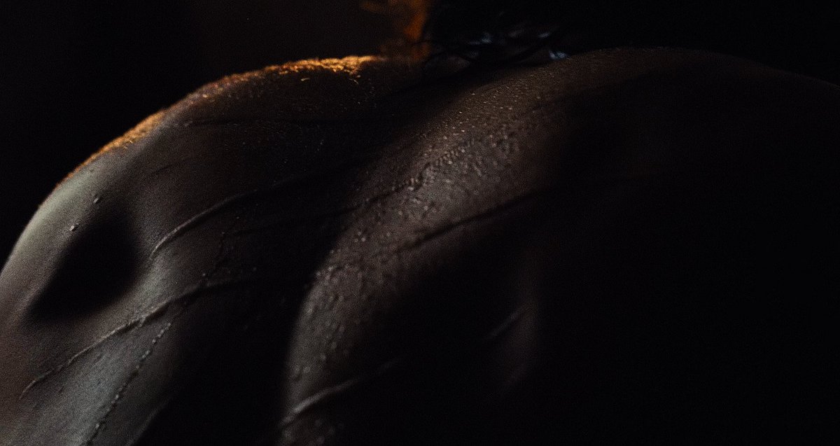 screencaps tweet media