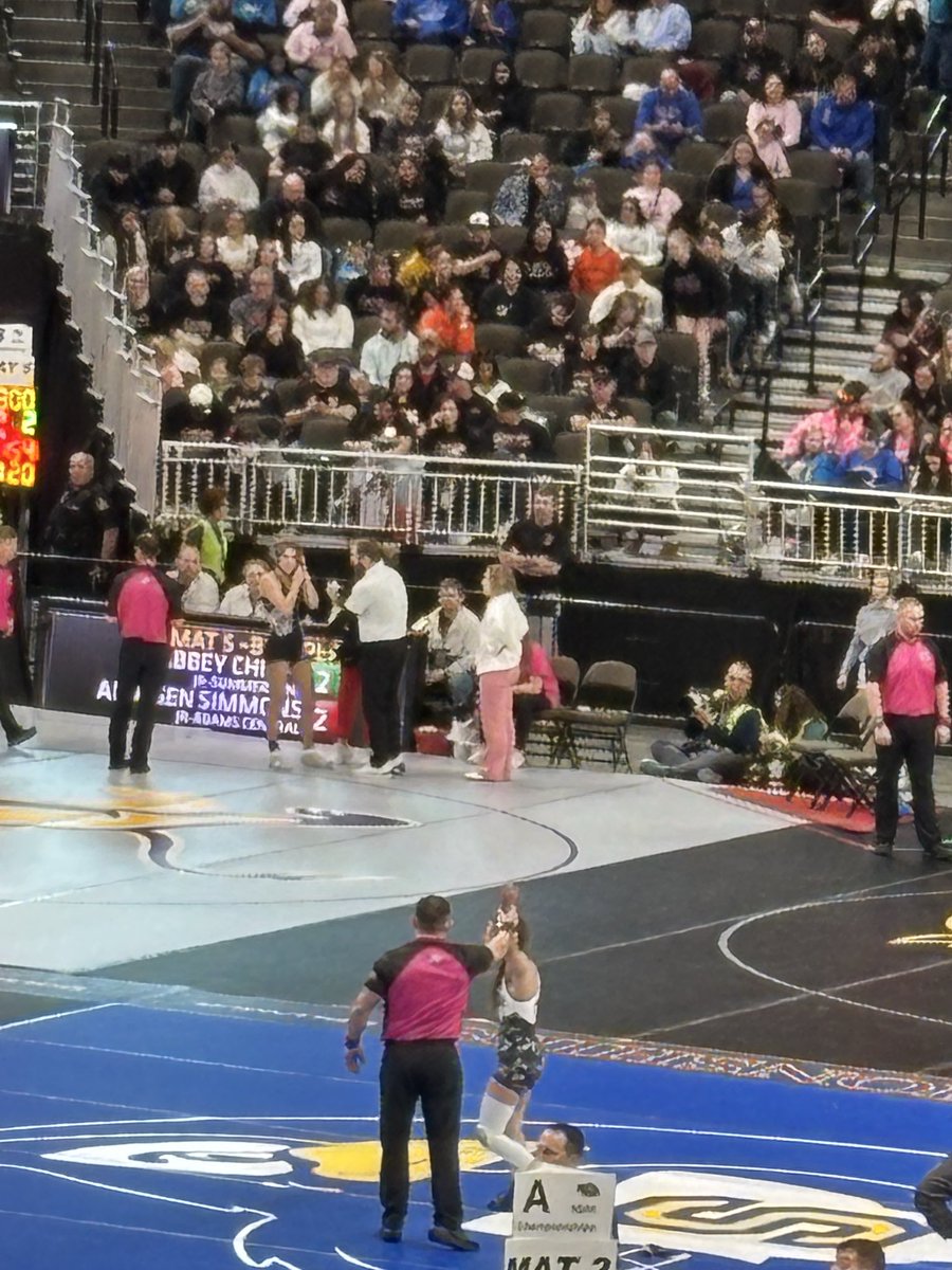 Bellevue East tweet media