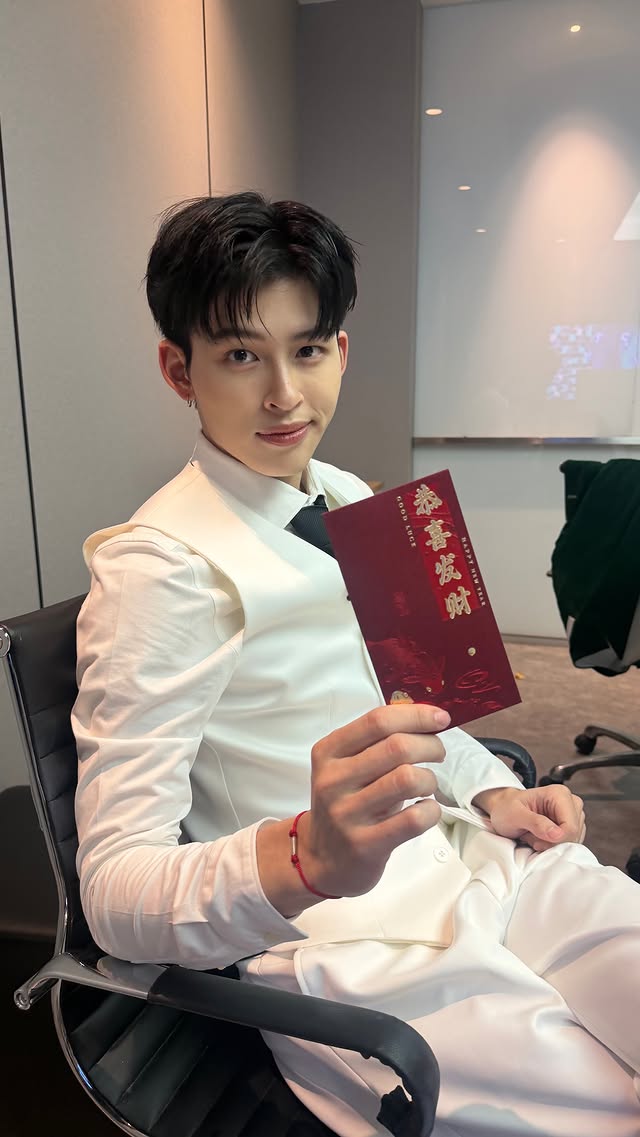 fourthromi's tweet image. bu ne evlilik cuzdaniniz mi