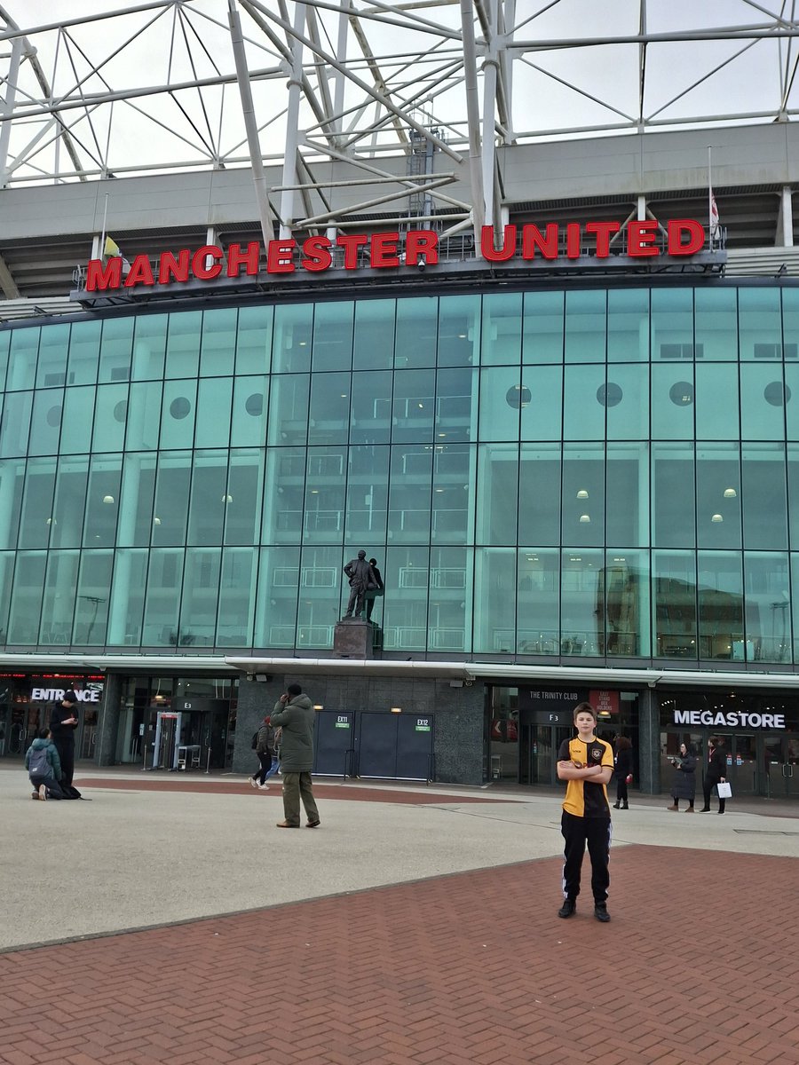 Fersiwn Iwan ymweld â Manceinion!!