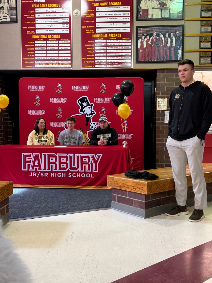 Fairbury Jr/Sr High School tweet media