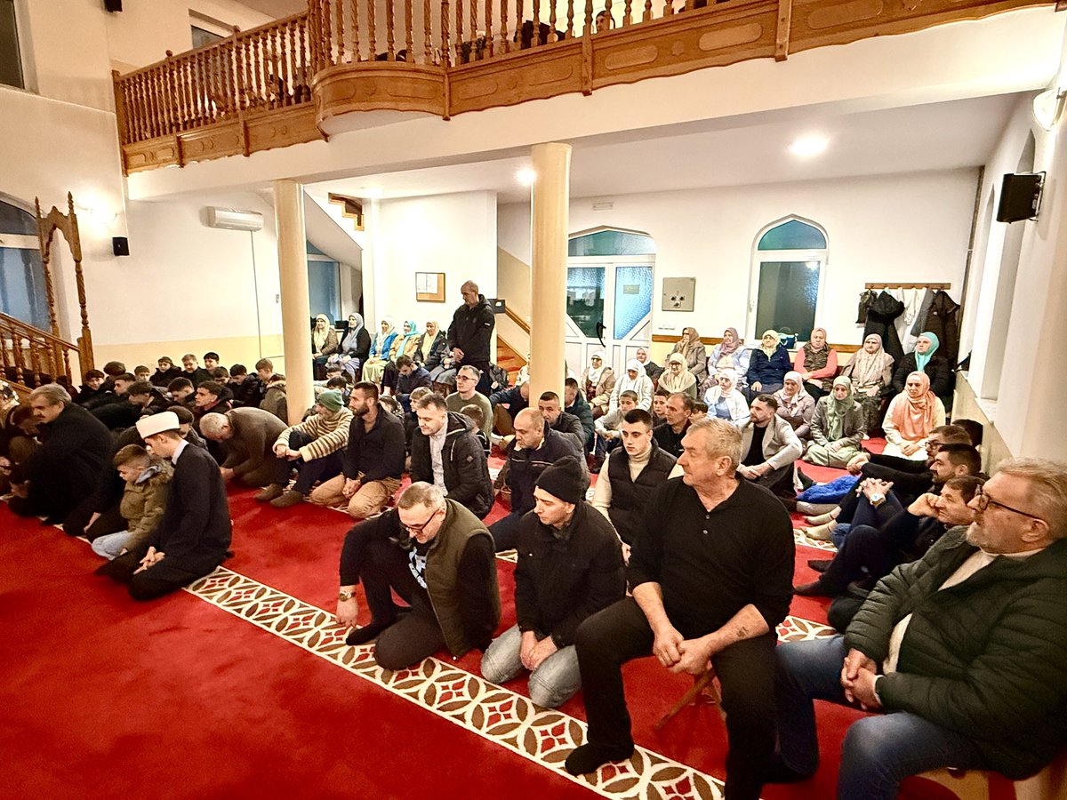 Tonight, the first Tarawih prayer was performed at the Čaršija Mosque in Srebrenica.

So many young people and children.

Life prevails.

Ramadan 1447/2026
#February2026