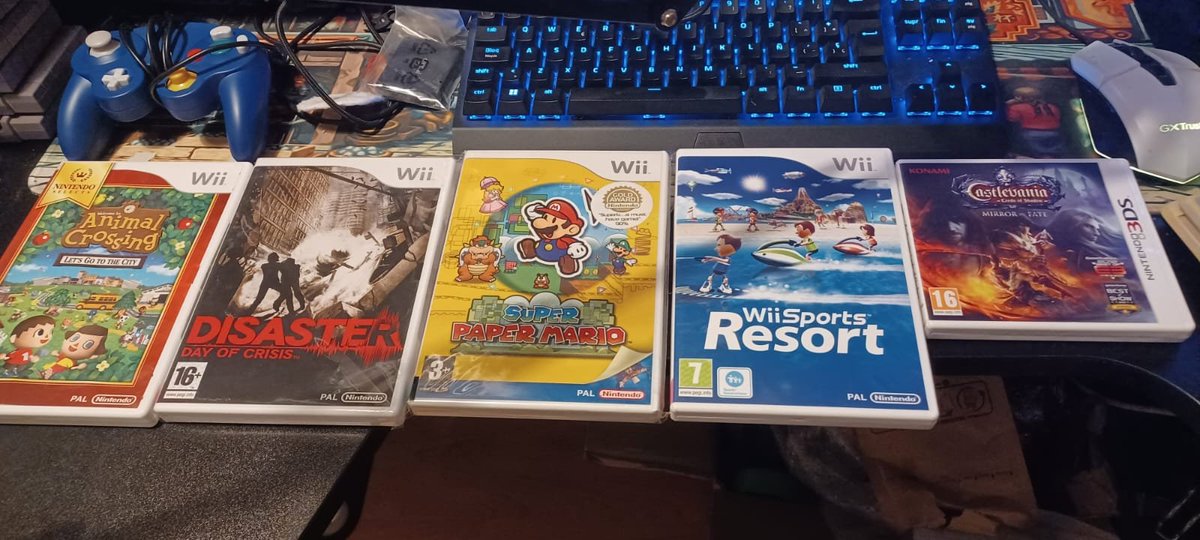 Drawing About (@mikexd09) on Twitter photo 