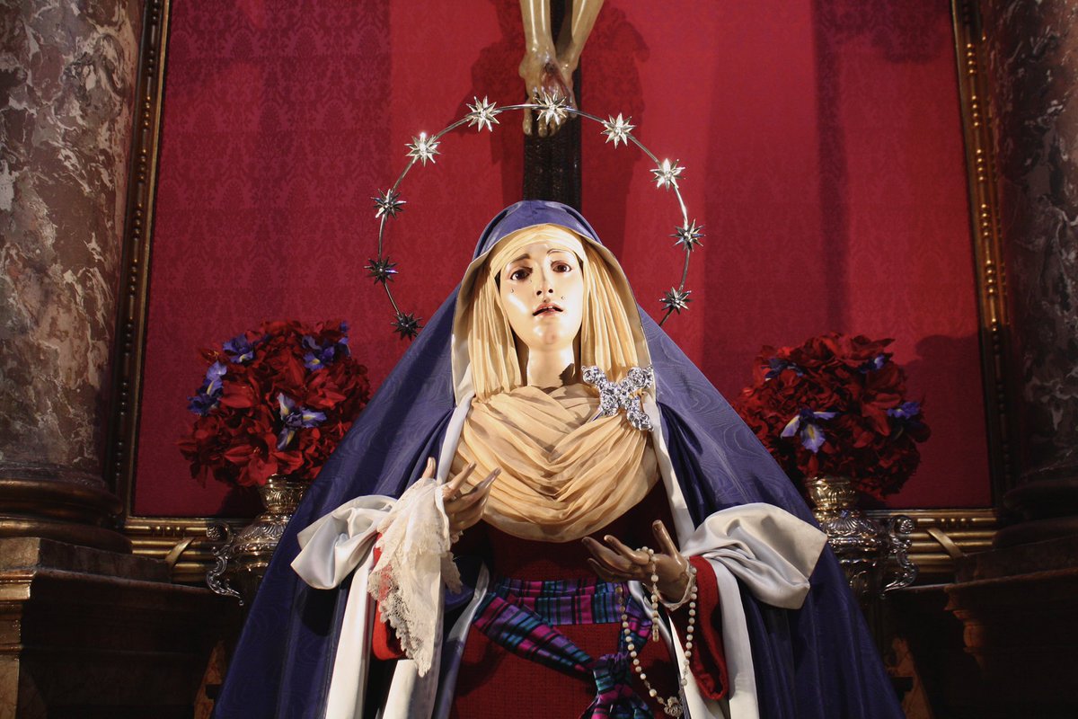 EstudiantesMad's tweet photo. ⚫️ ATAVÍO ⚫️ 

Hoy miércoles de ceniza María Santísima Inmaculada Madre de la Iglesia ha sido vestida de hebrea para esta cuaresma, gracias una vez más a nuestro querido @paquili1 a quiene estamos enormemente agradecidos por su labor. 

#EstudiantesMadrid https://t.co/IB7IrggnrO