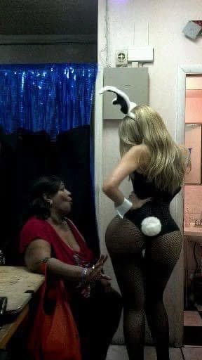 🐝 (@beylookbook) on Twitter photo 